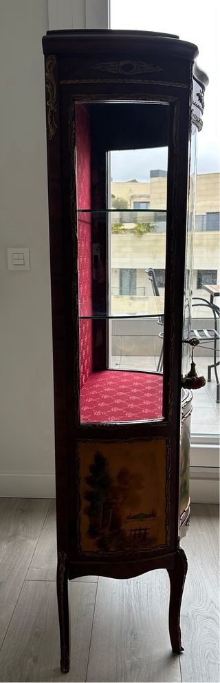 Vitrina Luis XV madera y cristal