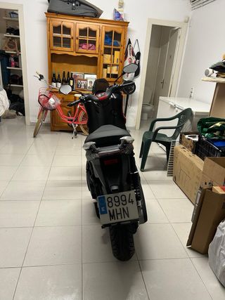 Silence S01 Maxi Scooter Roja