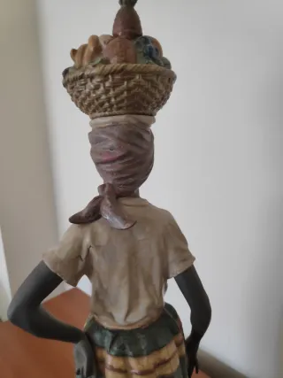 Estatua grande de cerámica de Lladró/Nao.