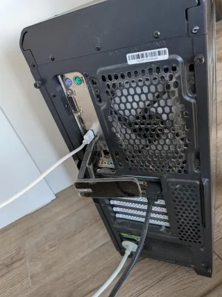 Ryzen 5 2600x 16gb ram GTX 750 ti 2gb