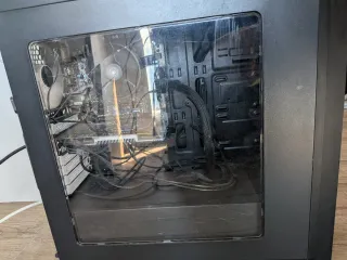 Ryzen 5 2600x 16gb ram GTX 750 ti 2gb