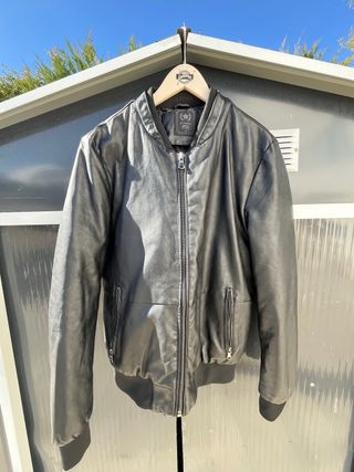 Chaqueta efecto piel sintética