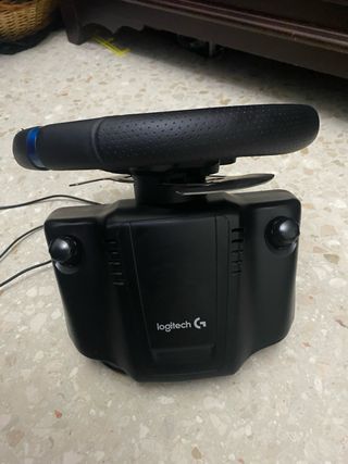 Volante Logitech G29 con Pedales