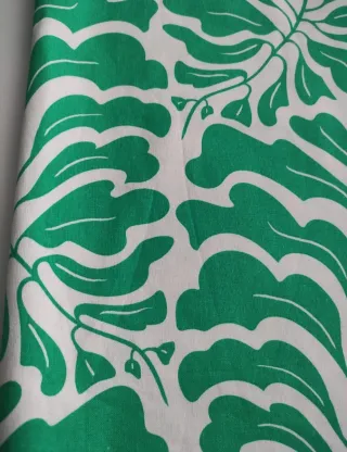 Tela francesa diseño hojas verde