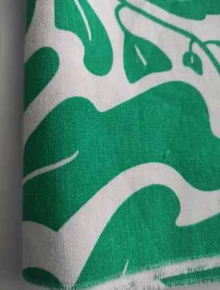 Tela francesa diseño hojas verde