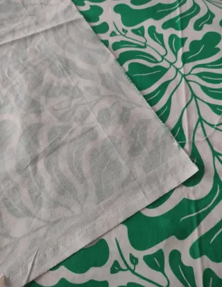 Tela francesa diseño hojas verde