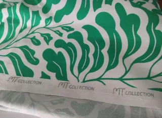 Tela francesa diseño hojas verde