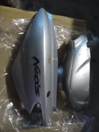 Carenados Yamaha Neo's color Plata