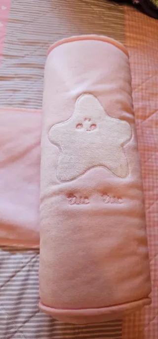 Cojín antivuelco bebé rosa