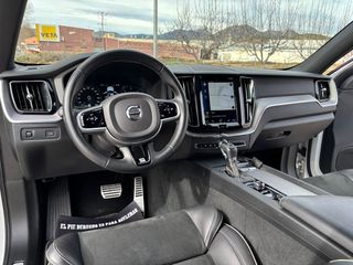 Volvo XC60 2.0 D4 R-Design 2WD 190cv.