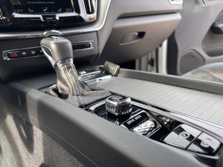 Volvo XC60 2.0 D4 R-Design 2WD 190cv.