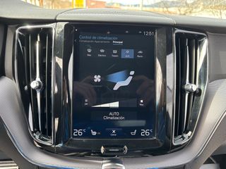 Volvo XC60 2.0 D4 R-Design 2WD 190cv.