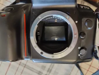 Nikon F70 Cámara Analógica Negra