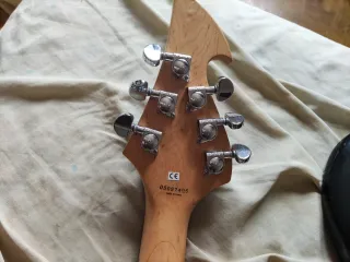 Guitarra LYON BY WASHBURN FLYING V