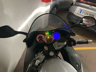 Triumph Sprint ST 1050 Plata