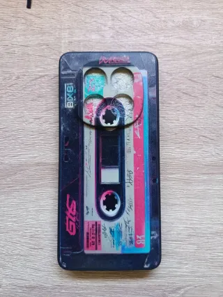 Funda móvil cassette retro