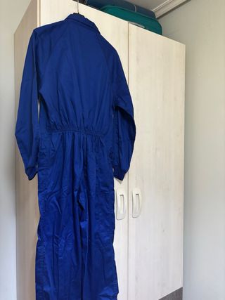 Mono de trabajo azul