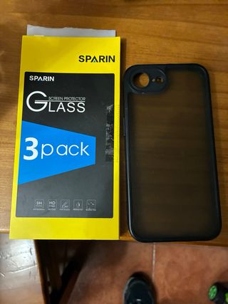 iPhone 16e Negro (protectores y funda incluidos)