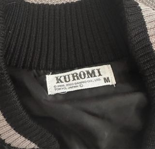 Chaqueta Bomber Kuromi Sanrio Negra y Blanca