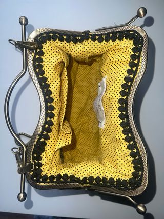 Bolsa artesanal (100% feito à mão)