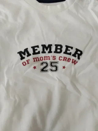 Conjunto bebé Mom's Crew blanco y azul