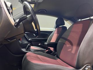 Volkswagen Beetle 2014