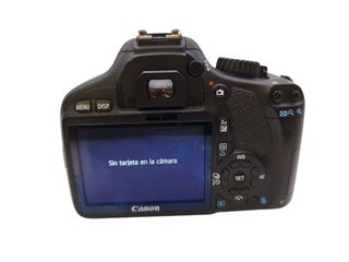 CAMARA FOTOGRAFICA CANON EOS 550D + OBJETICO CANON EFS 18-55MM MACRO + CARGADOR