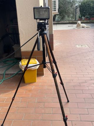 Faretto LED 150W con treppiede