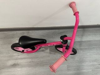 Bicicleta sin pedales rosa Chicco