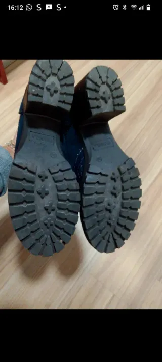 Zapatos Carmela tacón azul talla 38