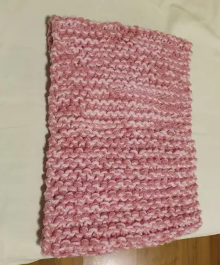 Cuello de lana artesano rosa y blanco