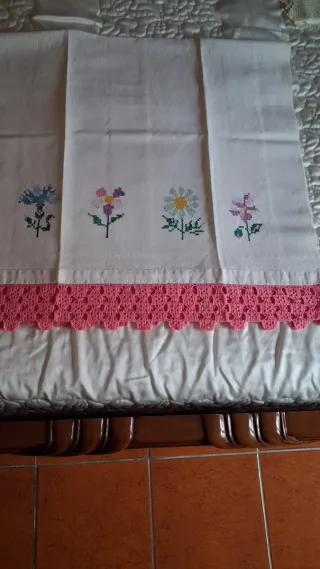 Asciugamano Lino Ricamato Fatto a Mano