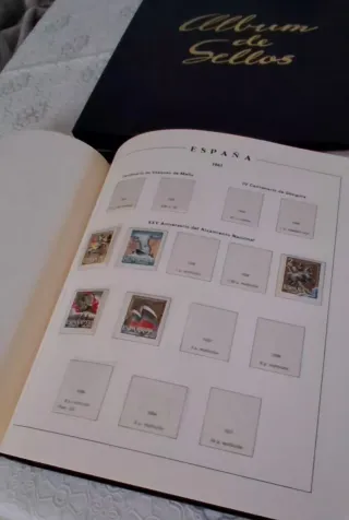 2 Álbumes de Sellos de España