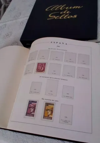 2 Álbumes de Sellos de España