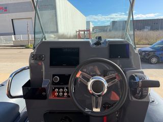 Zodiac Medline 6.8 + Remolque