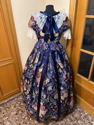 Traje completo de fallera con zapatos