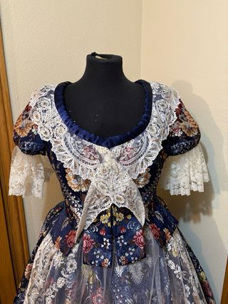 Traje completo de fallera con zapatos