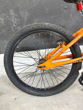 Bicicleta BMX Monty Naranja