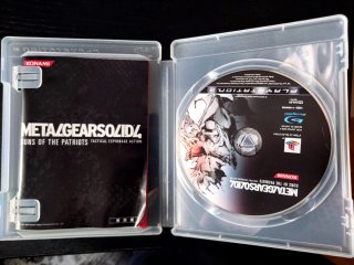 Metal Gear Solid 4 completo Japón PS3