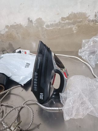 - Russell Hobbs Plancha de Ropa Power Steam Ultr