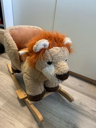 León balancín peluche