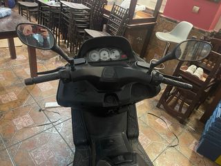 Kymco Xciting 500 Negra