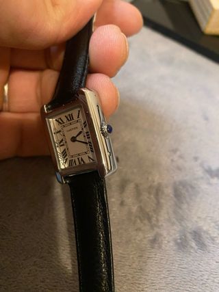 Reloj Cartier pequeño