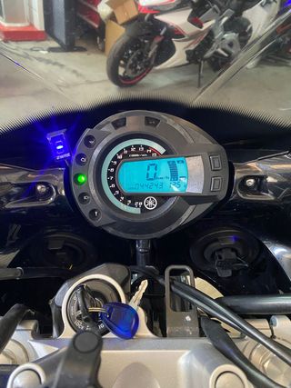 Yamaha Fazer 600 Negra y Plata