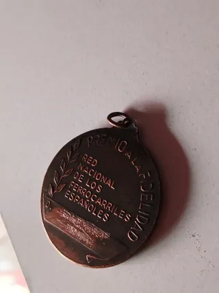 Medalla antigua cobre ferrocarril Fidelitas