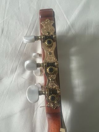 Guitarra Clásica Electrificada Alhambra 5P CT E1