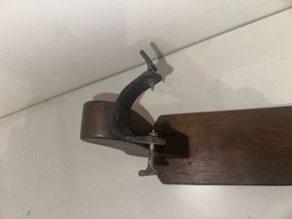 Jamonero artesanal madera y metal