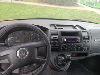 Volkswagen Transporter T5 2004