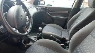 Ford Focus 2000