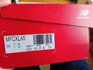 New Balance Rebel V5 Negro/Rojo